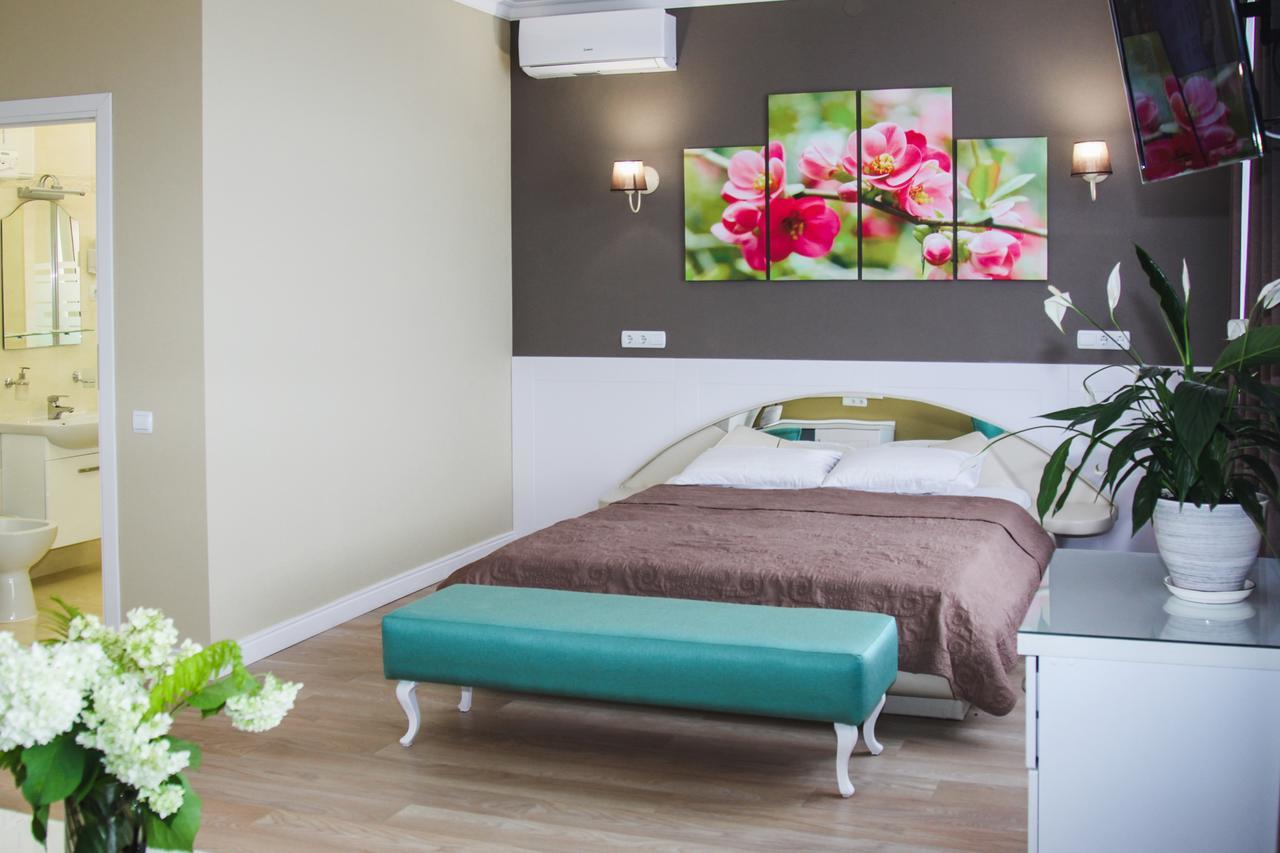 Hotel Sluch Starokostyantyniv ภายนอก รูปภาพ