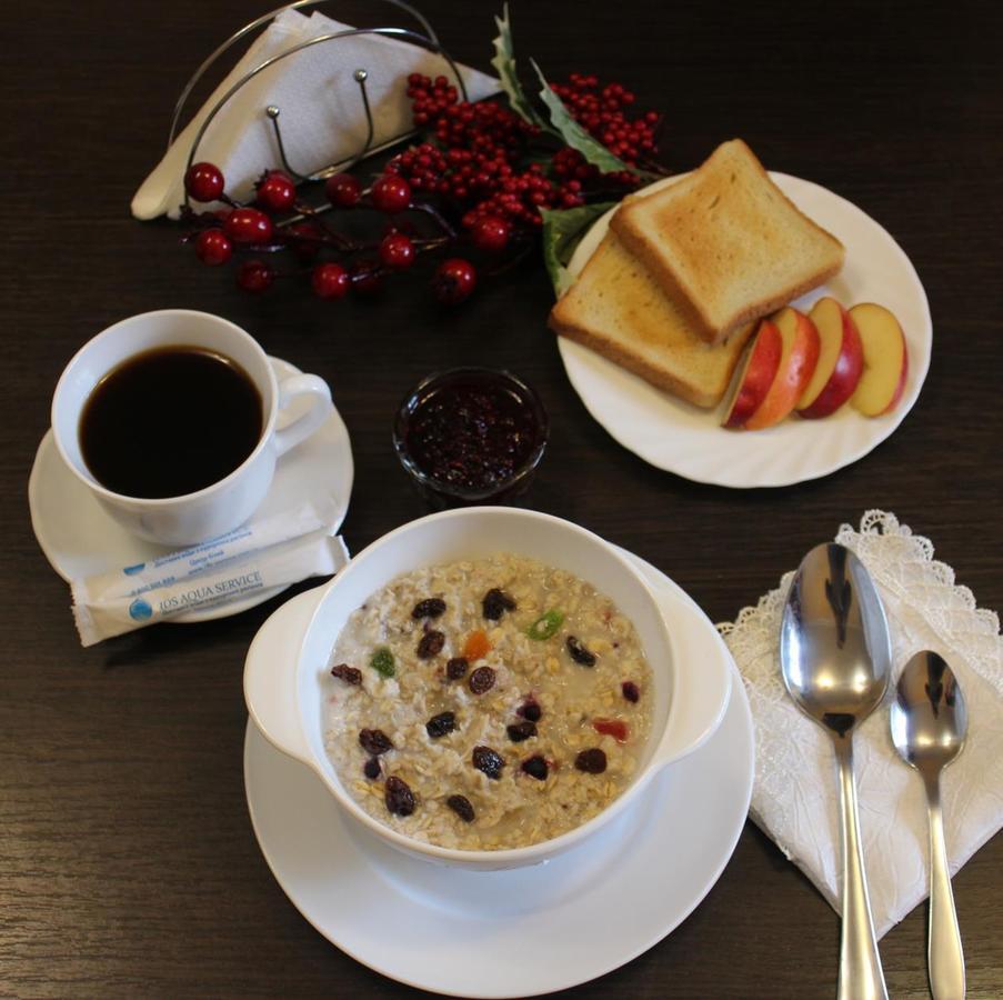 Hotel Sluch Starokostyantyniv ภายนอก รูปภาพ